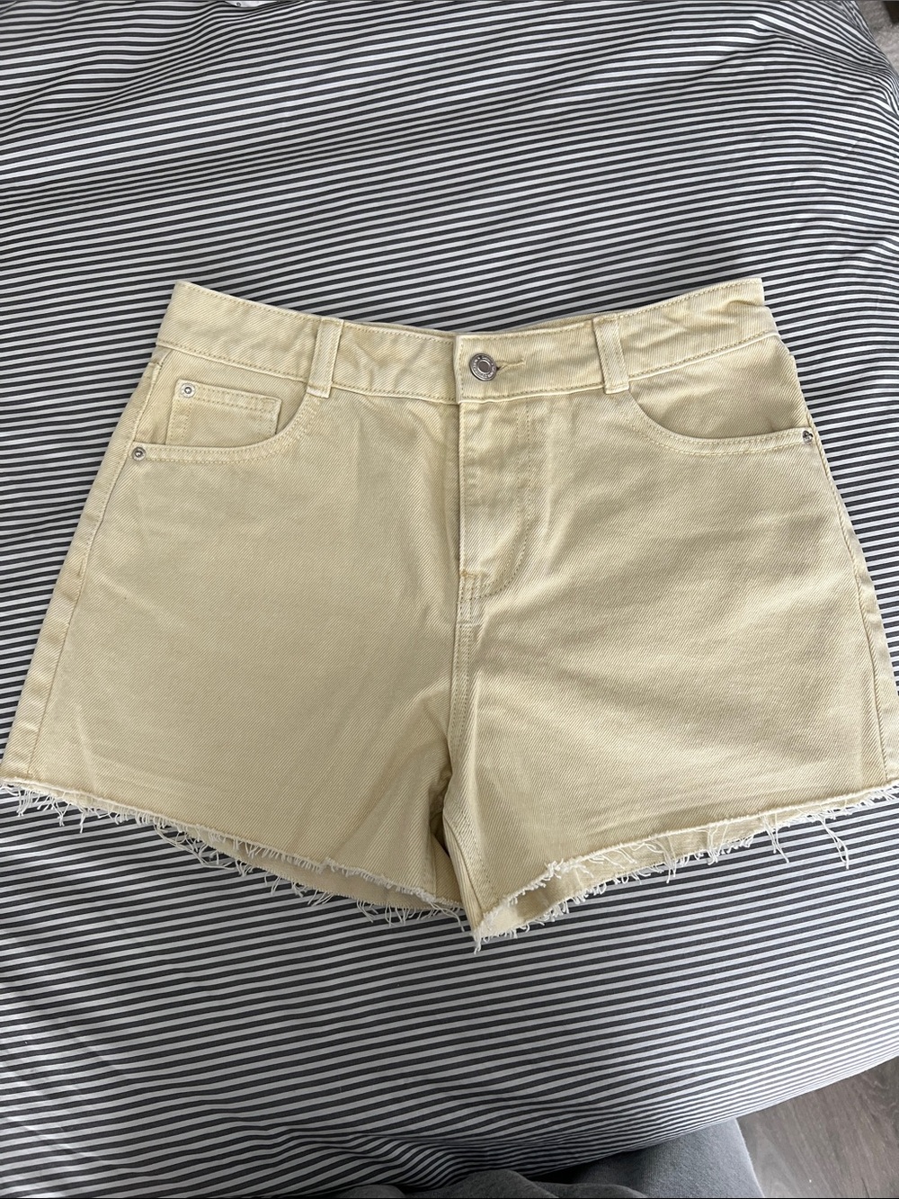 Zara Pale Yellow Denim Cutoff Shorts